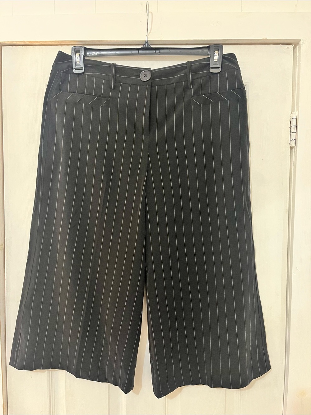 Larry Levine Black Pinstripe Wide-Leg Culotte Pants